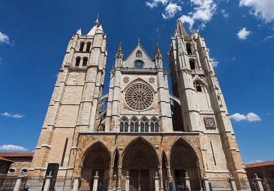 CAMINO DE SANTIAGO (X). SAHAGÚN-LEÓN (65 Km)